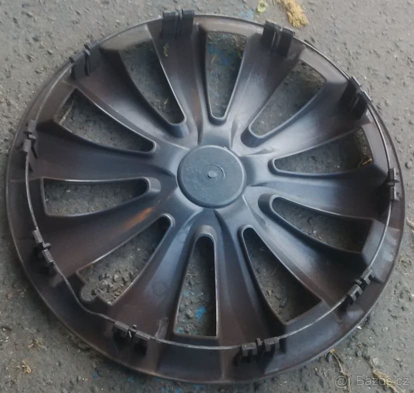 Poklice 15" Delta Quad Versaco Luxury Dacia po 1ks kryt kola