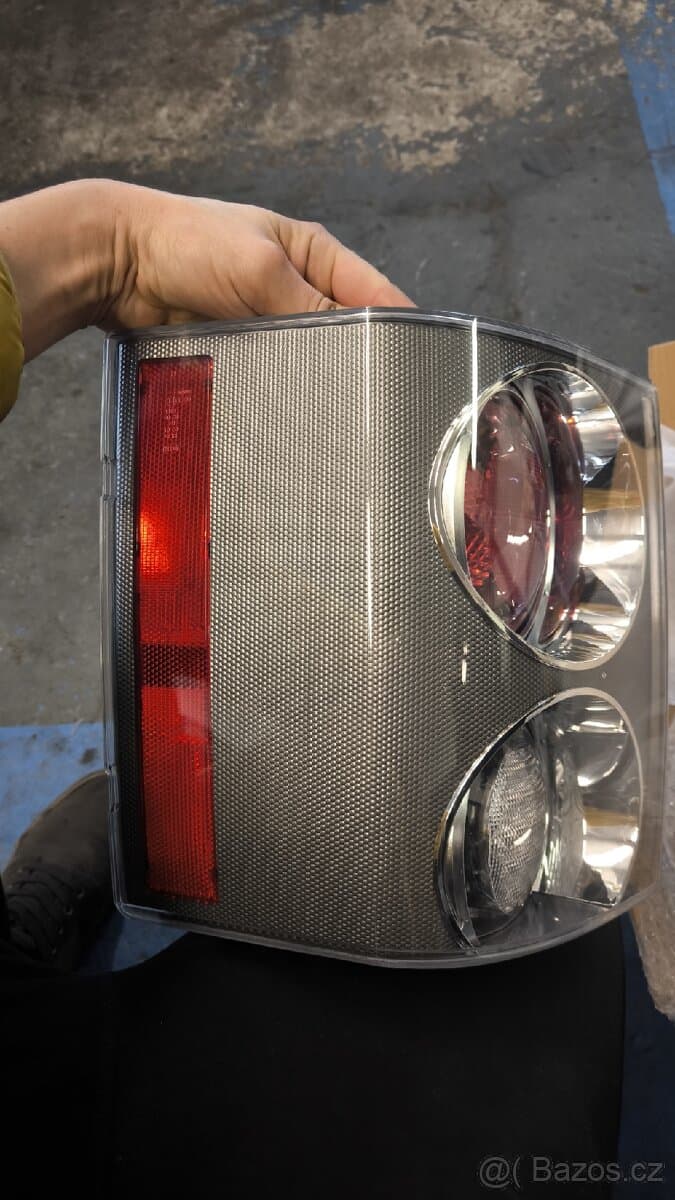 Zadní světlomet Range Rover L322 - nový