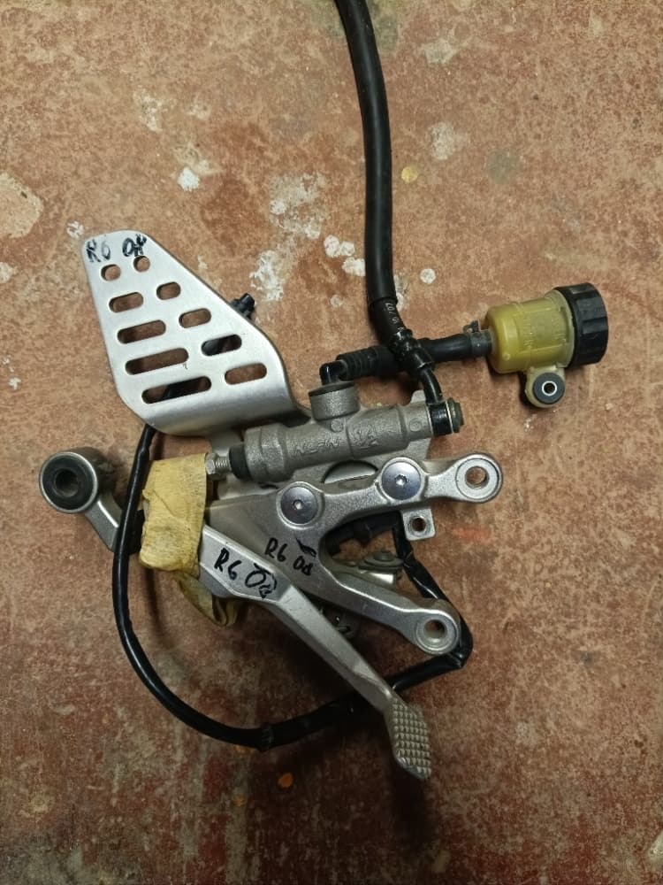 Náhradní díly Yamaha R6, R1