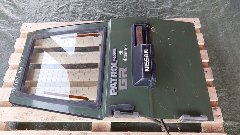 Nissan Patrol GR Y60 – Zadni dveře levé