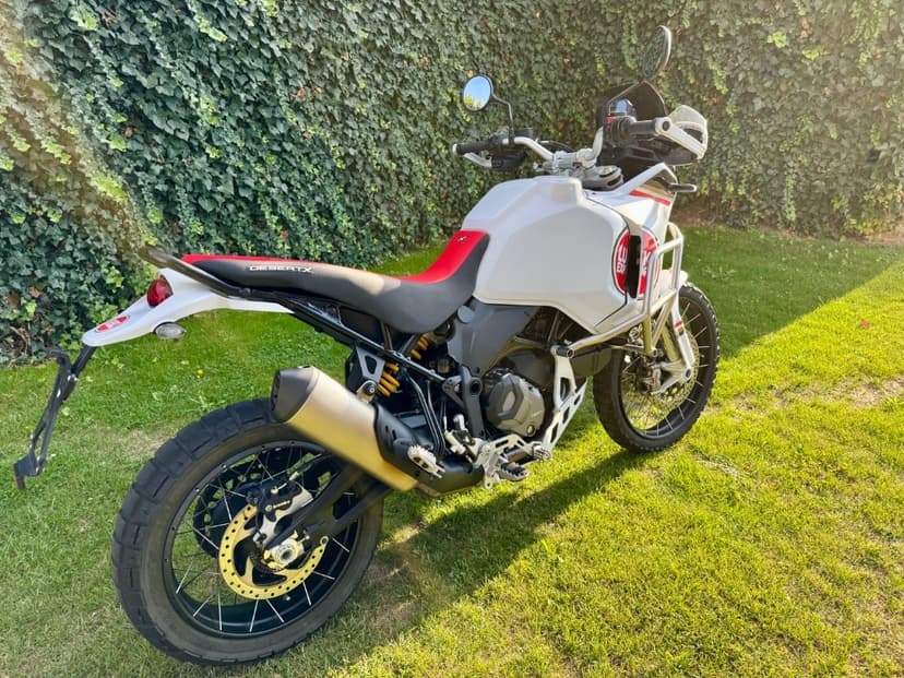 Ducati Desert X 1.maj. 10tKm