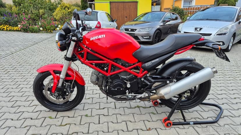 Ducati Monster 695  POUZE 12 600 KM