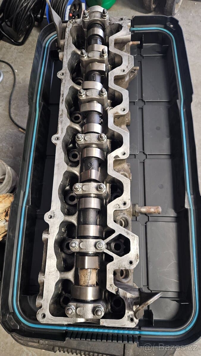 Hlavy válců  RD28T Nissan Patrol