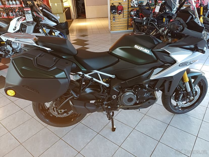 Suzuki GSX-S1000GX Touring - Akce:Sada kufrů v ceně moto