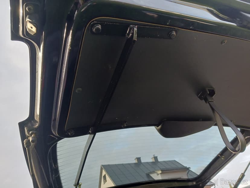 Vestavba pro invalidu MPV např. Volkswagen Caddy