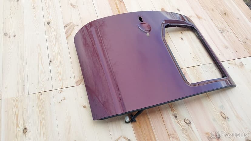 NISSAN NAVARA D40  –  DVEŘE PRAVÉ ZADNÍ VÍNOVÉ