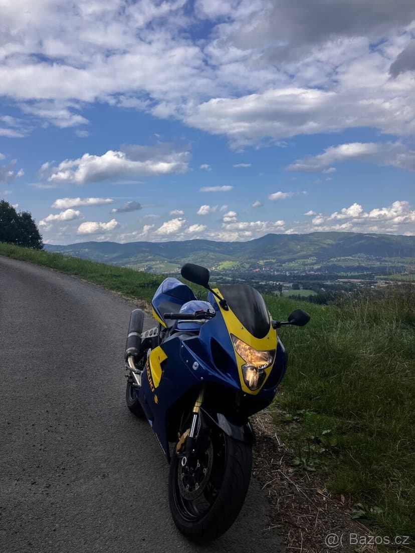 Suzuki GSXR 600 K5 - POUZE 17 000 KM