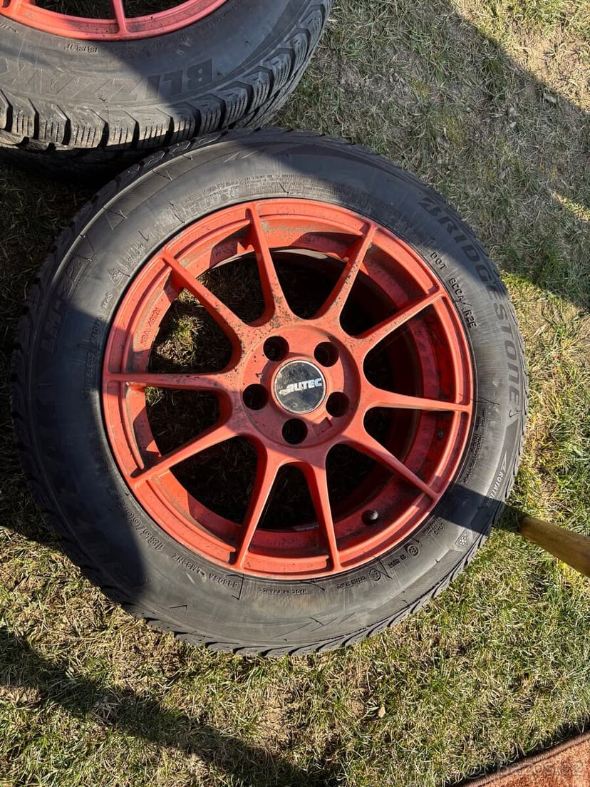 ALU kola R15 + zimní pneu