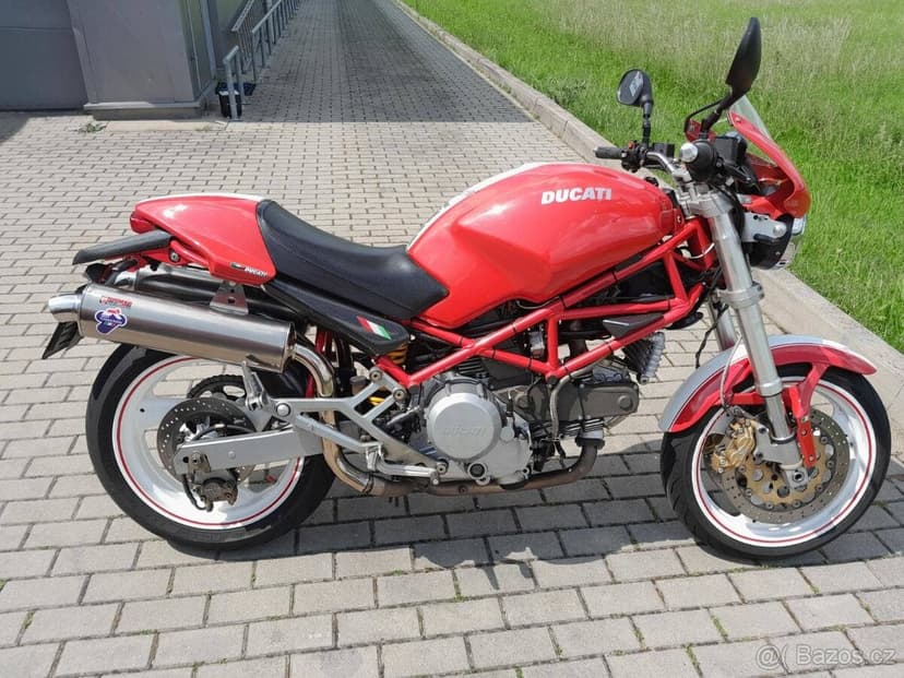 Ducati monster 750