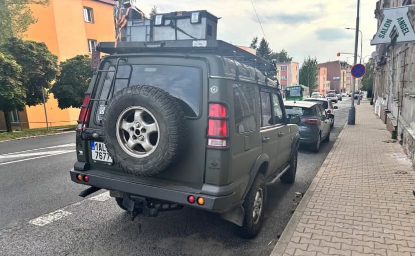 Land Rover Discovery 2 TD5 1999– expediční úprava