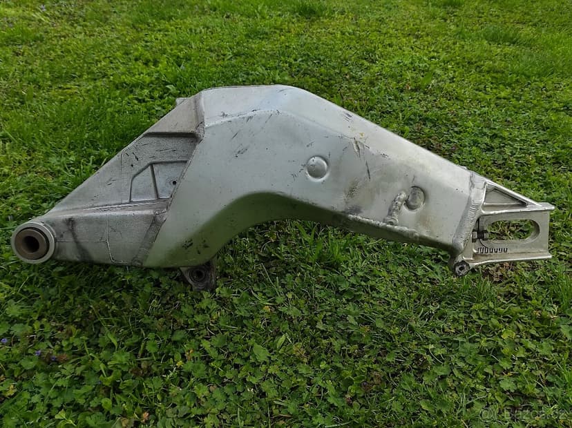 Kyvná vidlice Aprilia RSV 1000R, Factory