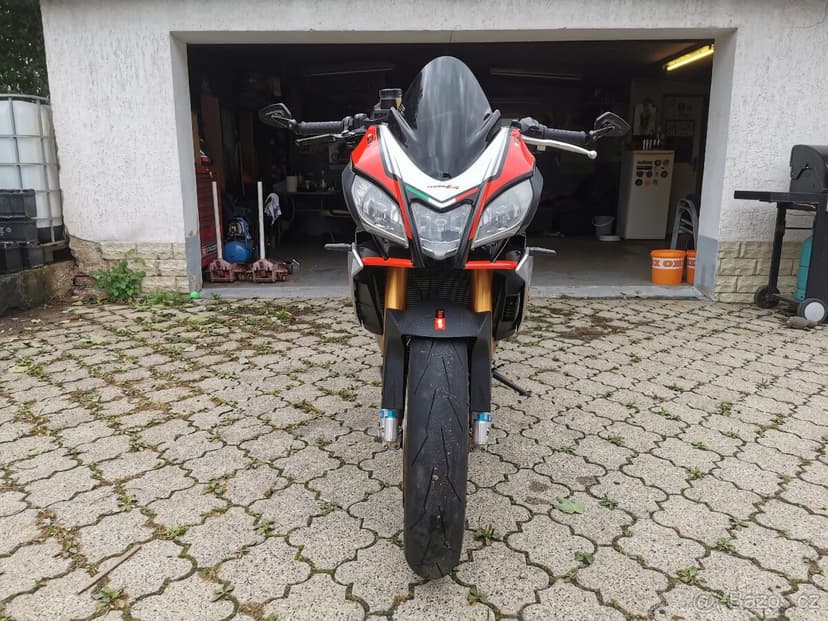 Aprilia tuono factory 1100