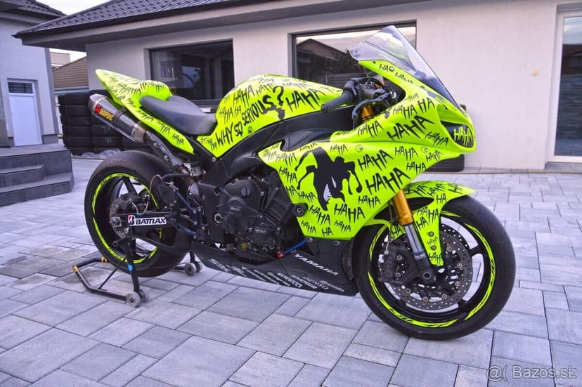 Yamaha R1 2011 big bang okruhovka