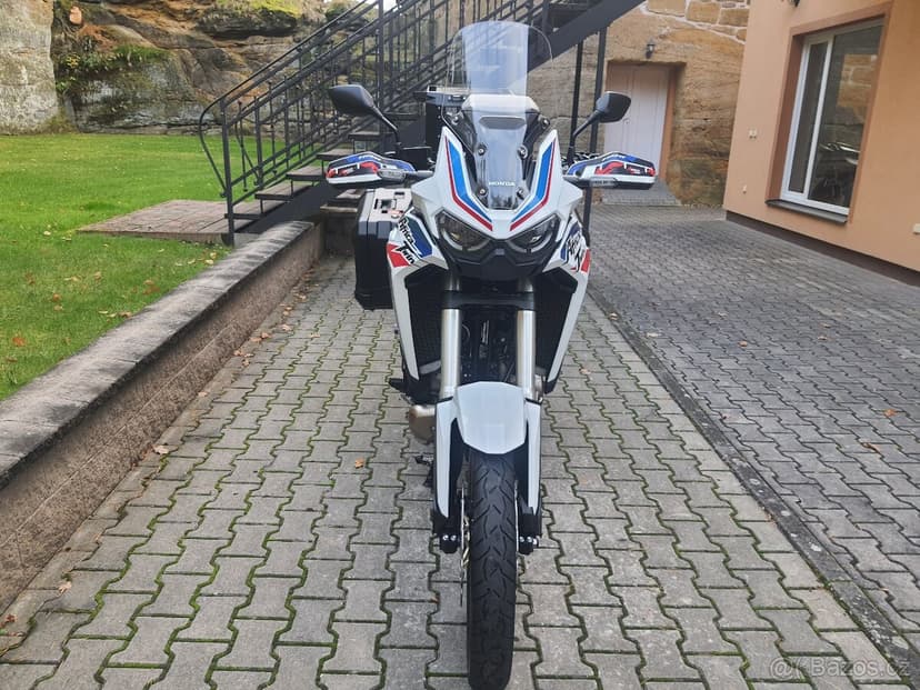 CRF 1100 L Africa Twin DCT - TOP STAV 8000 KM