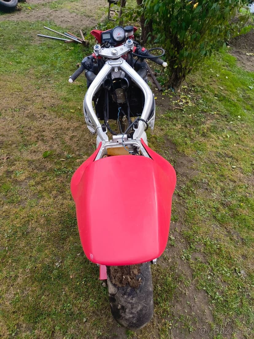 Yamaha R6 2001 NA Náhradní díly