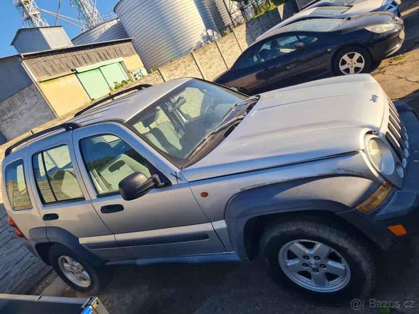 Jeep Cherokee KJ 2.8crdi 120 kw