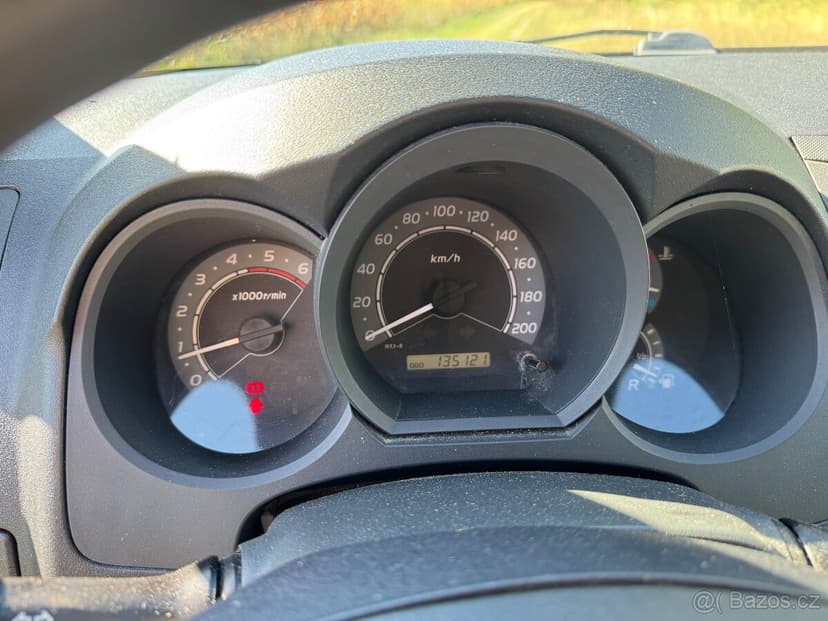 Toyota hilux 2.5 tdi 88kw