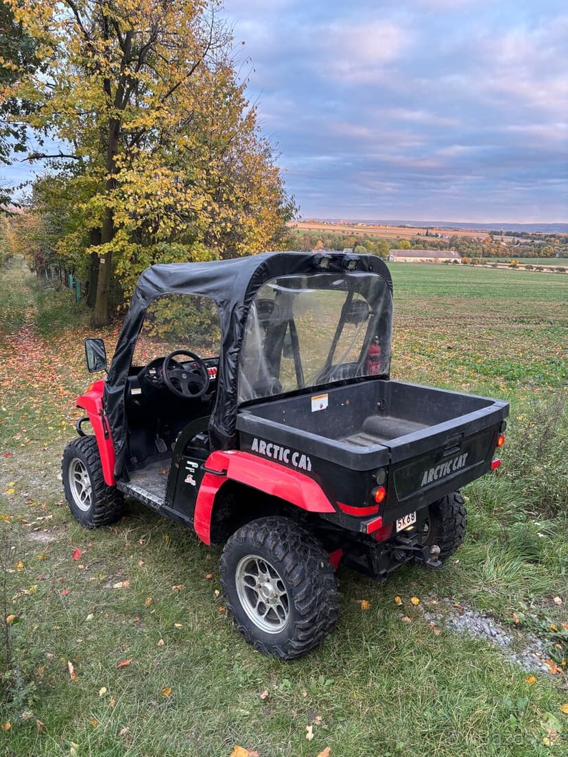 Arctic-Cat 650 Prowler