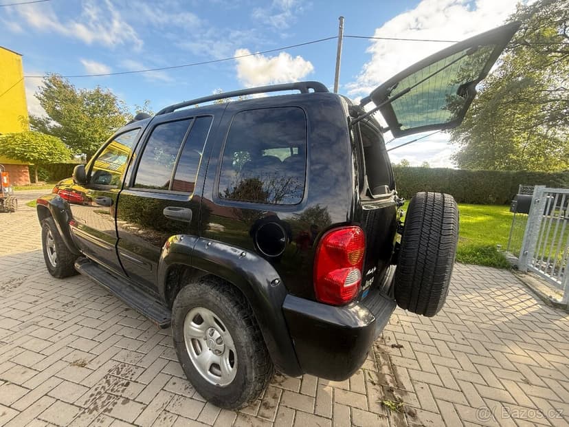Jeep Liberty 3,8 v6  bez motoru