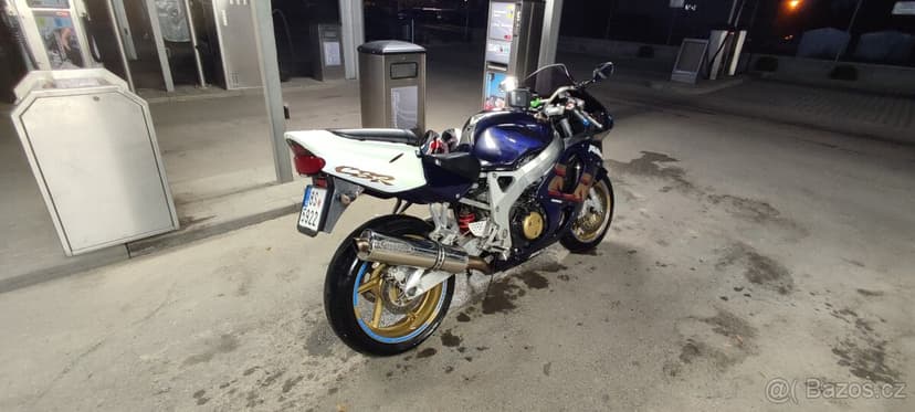 Honda CBR 900 RR fireblade