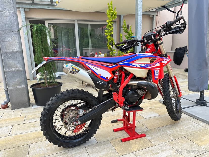 BETA RR Race 300 2T MY22 - skvělý stav- 62 mth