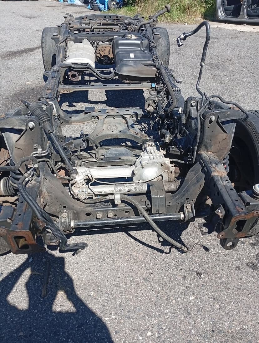 NISSAN NAVARA D23 RV 2021 NA RV 2014-2025 RÁM AUTA S NÁPRAVA