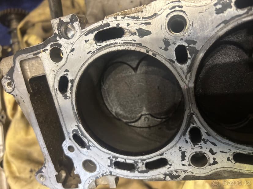 Klikova hridel vana hlava na Suzuki Gsxr 1000 01-02 T708