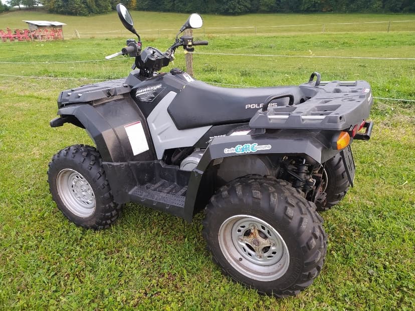 Polaris Hawkeye 300 4x4