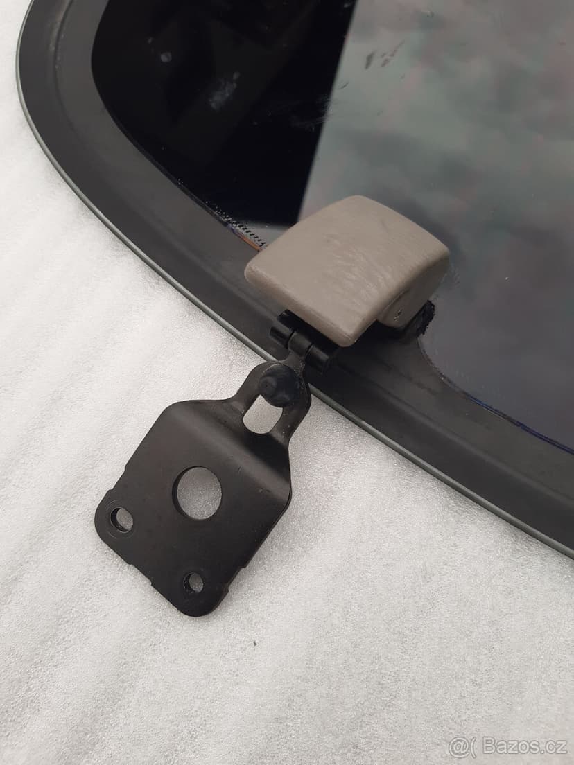 Boční okna (skla) vč. těsnění - Toyota LC 100