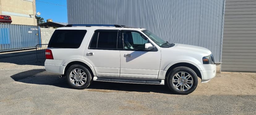 Ford Expedition Limited 2011, V8, 140t.km, Nová cena