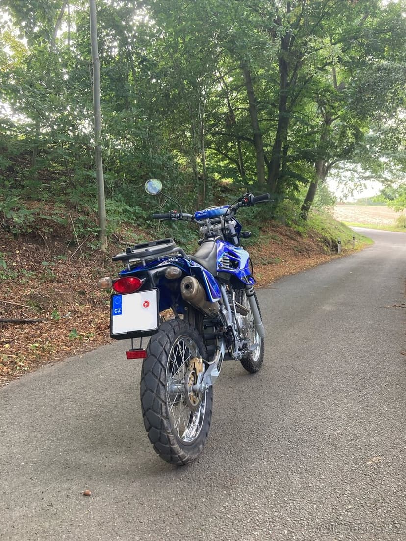 Yuki Sky Team ST125TR