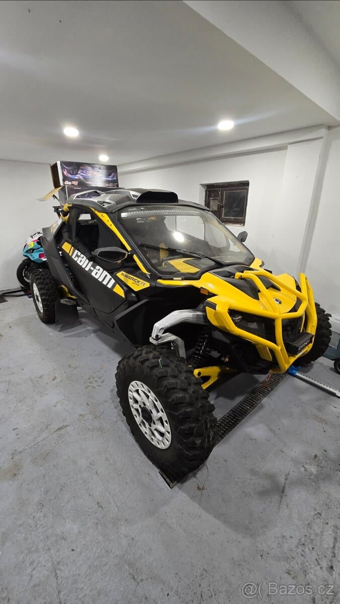 Can-Am Maverick R RS DCT SAS 999T