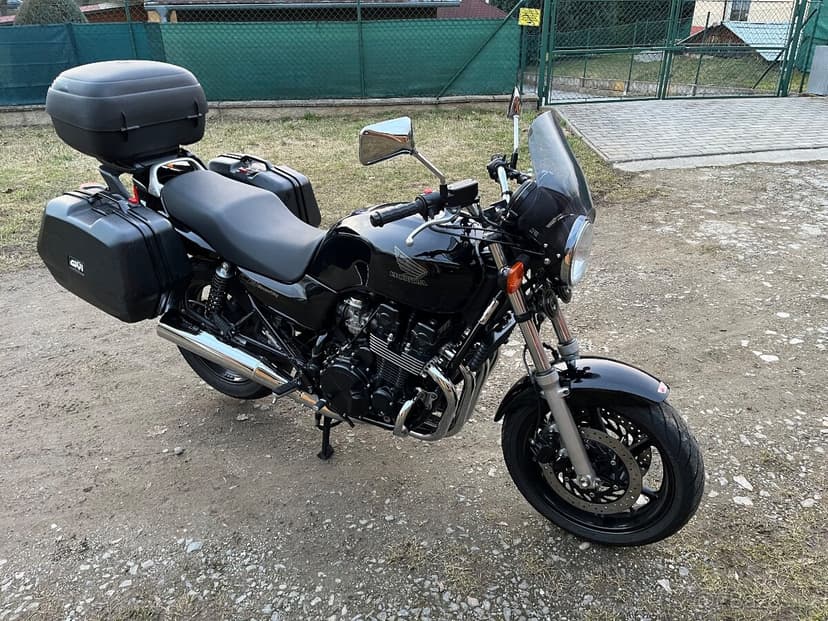 Honda CB 750 SevenFifty 53 kw