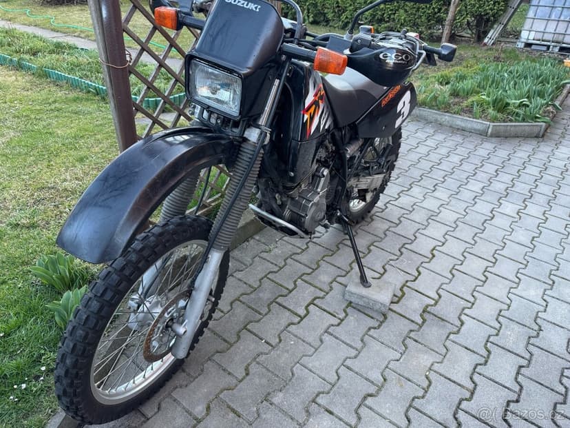 Suzuki DR350se
