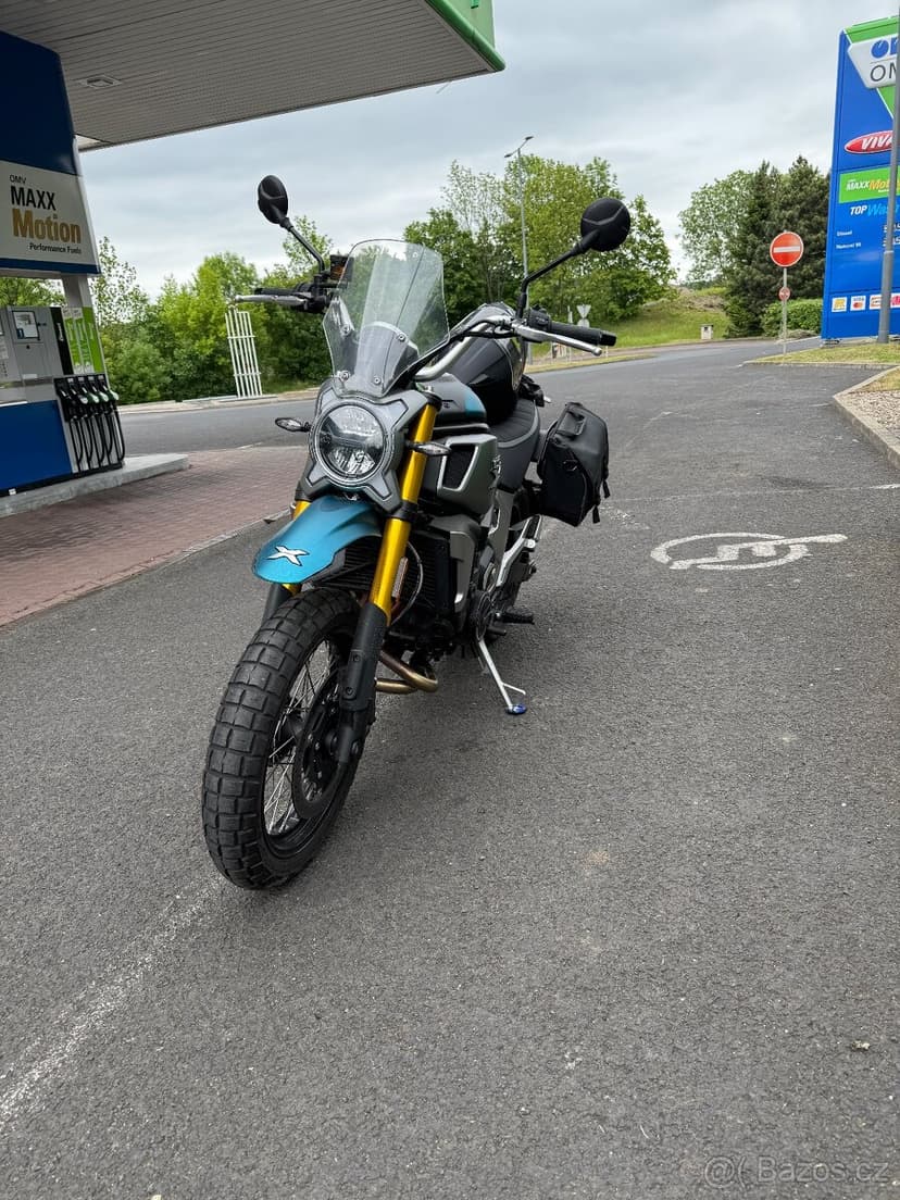 CFMOTO 700 CL-X Adventure