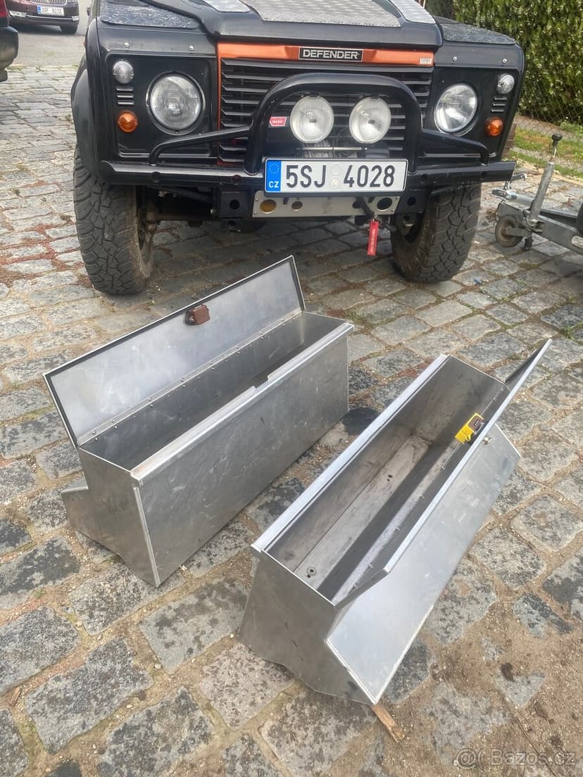 Boxy do kufru Defender 110 2007-2016