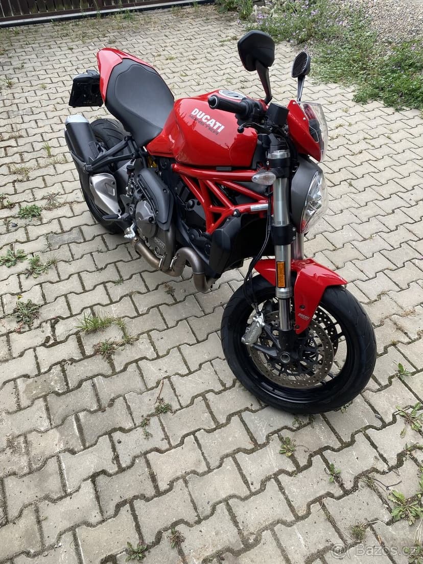 Ducati Monster 821