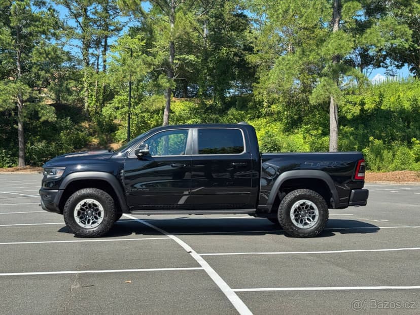 RAM 1500 TRX 6.2L rok 2021  pohon všech kol