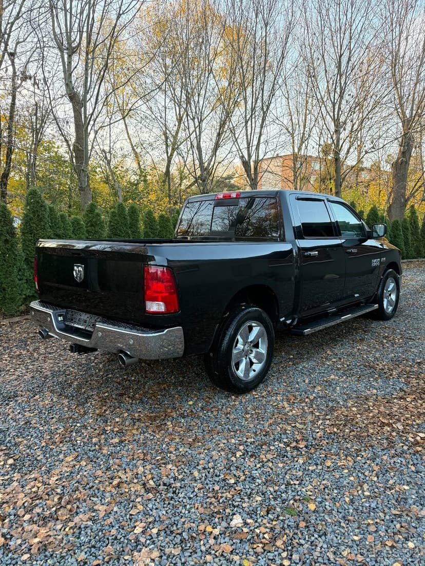 Dodge RAM 1500 5.7 V8 HEMI—2017–4x4–Crew Cab—133.000km