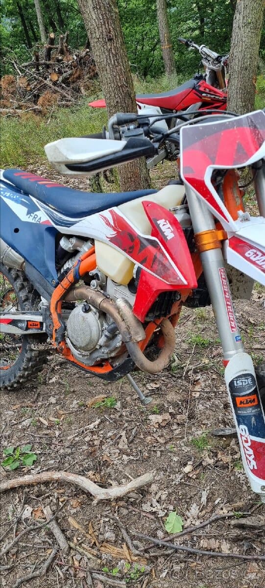 Ktm exc-f 250 sixdays AKRAPOVIČ