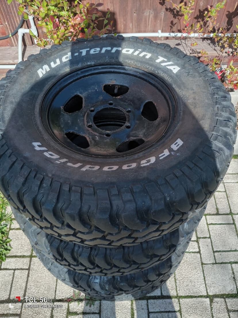 4x disk R15 (6x139,7)+ 4ks pneu 31x10,5xR15.