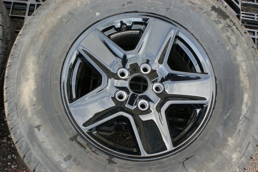 original kola Jeep Gladiator, Wrangler s pneu čidla TPMS