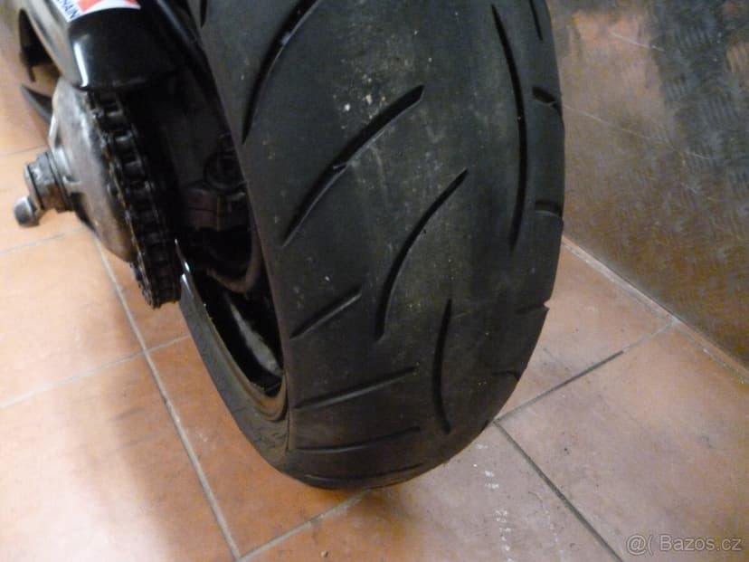 Honda VFR 800 V-TEC. rok 2002. Najeto 66858km.