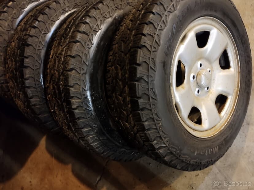 205/70 R15 96T M+S ZIMNÍ PNEU + DISKY 5X100 SUBARU FORESTER