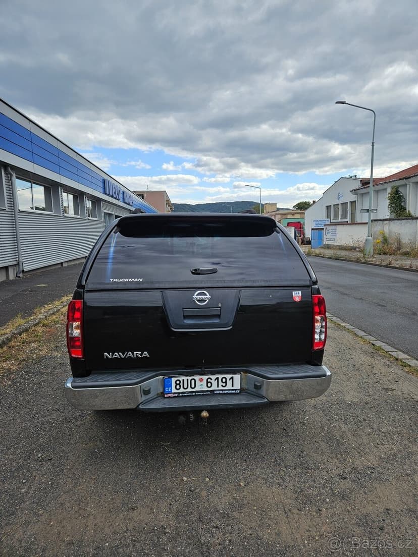 Nissan Navara D40 2.5 dCi 4x4 – hardtop, offroad kola, pěkný