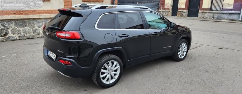 Jeep Cherokee, 2.0 M-JET ČR AUT 4X4 NAVI LIMI DPH