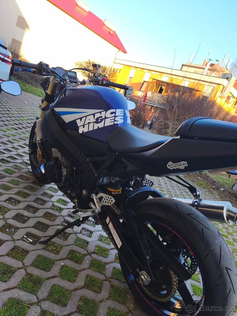 Suzuki gsxr 600 K5 Street.