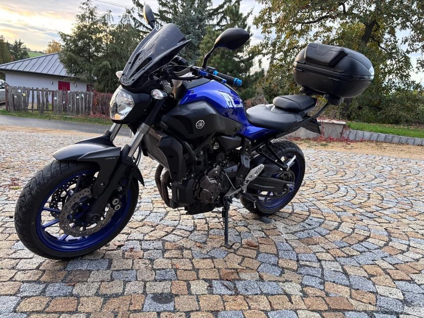 YAMAHA MT-07, R.V. 2017, naj. 13 915 km