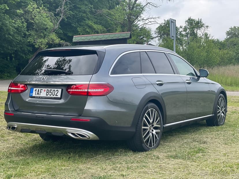 Mercedes-Benz Třídy E, 2,0 220d 4MATIC All-Terrain 9G