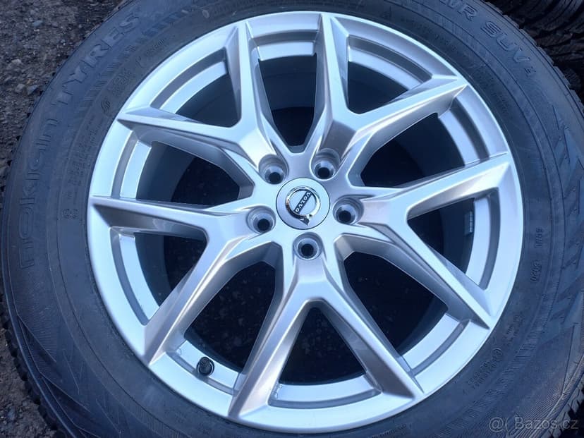 Prodám NOVOU sadu Orig ALU kol Volvo 235/60R18 zimní